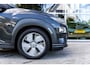 Hyundai Kona Electric EV Executive 64 kWh | Dodehoek sensoren | Verwarmde stoelen