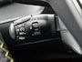 Peugeot e-2008 SUV EV GT 50 kWh 136pk | Accu 96% | Navigatie | Achteruitrijcamera | Full Led koplampen | 3D Cockpit | Climate Control | Cruise Control | Half Lederen sportstoelen | Parkeersensoren v+a | Keyless start | Apple Carplay / Android Auto | DAB+ radio | Donker getint glas | 17" lichtmetalen velgen |