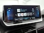 Peugeot e-2008 SUV EV GT 50 kWh 136pk | Accu 96% | Navigatie | Achteruitrijcamera | Full Led koplampen | 3D Cockpit | Climate Control | Cruise Control | Half Lederen sportstoelen | Parkeersensoren v+a | Keyless start | Apple Carplay / Android Auto | DAB+ radio | Donker getint glas | 17" lichtmetalen velgen |