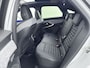 Peugeot E-3008 SUV Launch Edition Dual Motor 73 kWh 325pk | Accu 99% | 490km WLTP Actieradius | Navigatie | Panoramisch schuif-kanteldak | 360° camera | Lederen AGR stoel elektrisch+geheugen+massage | FOCAL HiFi | Adaptieve cruise control | Handsfree achterklep | Matrix LED koplampen | Stoel- en stuurverwarming | Keyless | Draadloze Apple Carplay / Android Auto + telefoonlader | Dodehoeksensor | Parkeersensoren v+a | Donker getint glas | 20" Lichtmetalen velgen |