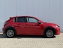 Peugeot e-208 EV Allure Pack 50 kWh | Achteruitrijcamera | Carplay | Cruise control | Lane assist | Lichtmetalen velgen | SOH 91.7% |
