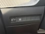 Peugeot e-208 EV Allure Pack 50 kWh | Achteruitrijcamera | Carplay | Cruise control | Lane assist | Lichtmetalen velgen | SOH 91.7% |