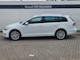 Volkswagen Golf Variant 1.5 TSI Highline | Automaat | Adaptieve Cruise Control | Digital Cockpit | Navigatie | 17" Velgen