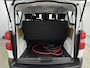 Citroën E-Jumpy L2 75kWh 136pk 9-persoons | Accu 98% | Airco | Parkeersensoren | Cruise Control | Bluetooth | DAB+ radio | Automatisch dimlicht | Regensensor | Volledig digitaal instrumentenpaneel | Multifunctioneel stuurwiel | 9 Zitplaatsen | Schuifdeur |