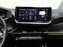 Peugeot 208 GT 100PK | Navigatie | Achteruitrijcamera | Climate Control | Cruise Control | Parkeersensoren v+a | Armsteun | Keyless | Full Led koplampen | Half lederen sportstoelen | Bluetooth | Draadloze Apple CarPlay / Android Auto + telefoonlader | DAB+ radio | Volledig digitaal instrumentenpaneel | Sfeerverlichting | Donker getint glas | 17" lichtmetalen velgen |
