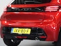 Peugeot 208 GT 100PK | Navigatie | Achteruitrijcamera | Climate Control | Cruise Control | Parkeersensoren v+a | Armsteun | Keyless | Full Led koplampen | Half lederen sportstoelen | Bluetooth | Draadloze Apple CarPlay / Android Auto + telefoonlader | DAB+ radio | Volledig digitaal instrumentenpaneel | Sfeerverlichting | Donker getint glas | 17" lichtmetalen velgen |
