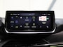Peugeot 208 GT 100PK | Navigatie | Achteruitrijcamera | Climate Control | Cruise Control | Parkeersensoren v+a | Armsteun | Keyless | Full Led koplampen | Half lederen sportstoelen | Bluetooth | Draadloze Apple CarPlay / Android Auto + telefoonlader | DAB+ radio | Volledig digitaal instrumentenpaneel | Sfeerverlichting | Donker getint glas | 17" lichtmetalen velgen |