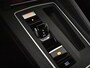 Volkswagen Golf 1.4 eHybrid GTE l Pano Dak l Matrix IQ Light l Keyless Entry l Dodehoek detectie | Stoel en Stuurverwarming l Adaptive Cr Control l Camera l DAB | Navi | 19" LMV