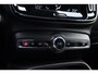 Volvo XC40 2.0 B4 Momentum Business Camera, Stoel/Stuurverwarming, Trekhaak, Cruise Control