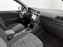 Volkswagen Tiguan 1.5 TSI ACT R-Line 150 PK | Automaat | Keyless | Digitale Cockpit | Elektrische Achterklep | Art-Velours Stoelen | Parkeersensoren | Stoelverwarming |