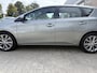Toyota Auris 1.8 Hybrid Aspiration | LM Velgen | Camera