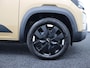 Dacia Spring Extreme 65 26.8 kWh | DC LADER | PARKEERSENSOREN | APPLE & ANDROID CARPLAY | LAGE KM-STAND! |