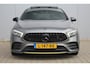 Mercedes-Benz A-klasse 200 AMG / Night pakket Edition | Panoramadak | Camera | Navigatie | Stoelverwarming | Cruise control |