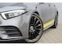 Mercedes-Benz A-klasse 200 AMG / Night pakket Edition | Panoramadak | Camera | Navigatie | Stoelverwarming | Cruise control |