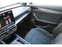 CUPRA Formentor 1.5 TSI e-Hybrid VZ Performance 272pk | SoH 100% | Panorama dak | Elektrisch wegklapbare trekhaak | Stoel/stuur verwarming | Elektrisch verstelbare stoel met memory | 360° Camera | Elektrische kofferbakklep | Keyless entry/start | Adaptive cruise controle | Schakelflippers | Apple CarPlay/Android Auto | Draadloze telefoonlader | Climate controle | Navigatie | Sfeerverlichting