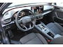 CUPRA Formentor 1.5 TSI e-Hybrid VZ Performance 272pk | SoH 100% | Panorama dak | Elektrisch wegklapbare trekhaak | Stoel/stuur verwarming | Elektrisch verstelbare stoel met memory | 360° Camera | Elektrische kofferbakklep | Keyless entry/start | Adaptive cruise controle | Schakelflippers | Apple CarPlay/Android Auto | Draadloze telefoonlader | Climate controle | Navigatie | Sfeerverlichting