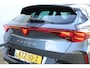 CUPRA Formentor 1.5 TSI e-Hybrid VZ Performance 272pk | SoH 100% | Panorama dak | Elektrisch wegklapbare trekhaak | Stoel/stuur verwarming | Elektrisch verstelbare stoel met memory | 360° Camera | Elektrische kofferbakklep | Keyless entry/start | Adaptive cruise controle | Schakelflippers | Apple CarPlay/Android Auto | Draadloze telefoonlader | Climate controle | Navigatie | Sfeerverlichting