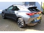 CUPRA Formentor 1.5 TSI e-Hybrid VZ Performance 272pk | SoH 100% | Panorama dak | Elektrisch wegklapbare trekhaak | Stoel/stuur verwarming | Elektrisch verstelbare stoel met memory | 360° Camera | Elektrische kofferbakklep | Keyless entry/start | Adaptive cruise controle | Schakelflippers | Apple CarPlay/Android Auto | Draadloze telefoonlader | Climate controle | Navigatie | Sfeerverlichting