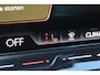 CUPRA Formentor 1.5 TSI e-Hybrid VZ Performance 272pk | SoH 100% | Panorama dak | Elektrisch wegklapbare trekhaak | Stoel/stuur verwarming | Elektrisch verstelbare stoel met memory | 360° Camera | Elektrische kofferbakklep | Keyless entry/start | Adaptive cruise controle | Schakelflippers | Apple CarPlay/Android Auto | Draadloze telefoonlader | Climate controle | Navigatie | Sfeerverlichting