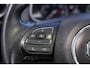 MG MG ZS EV Luxury 45 kWh Beige lederen interieur