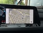 Volkswagen Golf Variant 1.5 eTSI R-Line Business | headup display | wegklapbare trekhaak | stuurverwarming | stoelverwarming |