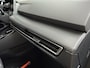 Volkswagen Golf Variant 1.5 eTSI R-Line Business | headup display | wegklapbare trekhaak | stuurverwarming | stoelverwarming |