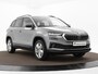 Skoda Karoq 1.5 TSI ACT 150pk DSG Business Edition · Camera · Inklap. Trekhaak · Keyless · Stuur- & Stoelverwarming · Apple/Android Car Play · ACC · Garantie t/m 02-07-2028 of 100.000km