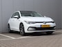Volkswagen Golf 1.5 eTSI | Pano | IQ.light | Winter pakket | Org. NL