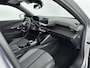 Peugeot e-2008 Allure 50kWh | ACCU 100% | Navigatie | Parkeerhulp | CarPlay | LED lampen | AUTOMAAT