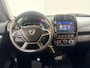 Dacia Spring Comfort Plus 27 kWh Automaat | 1e eigenaar | Navi | Bluetooth | Apple CarPlay/Android Auto | Lichtmetalen Velgen | Parkeersensoren | Airco | Elektrische Ramen |