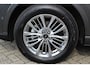 Ford Kuga 2.5-225pk PHEV Vignale. In uiterst nette staat verkerende Ford Kuga in de zeer chique Vignale uitvoering met slechts 23.000km ! Adapt. cruise cntrl, side- en lane assist, trekhaak, head-up display, B&O soundsyst., lederen int., stuur-, stoel-, achterbank- en voorraamverw. etc.