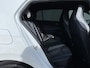 Volkswagen Golf 1.5 eTSI R-Line 150 pk Business+ | 1e eigenaar | navigatie | IQ light | camera | sfeerverlichting | stoel-stuurverw.