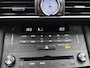 Lexus IS 300h Hybrid Business Line | Safety-Pack | Cruise Control Adaptive | Navigatie | Stoelverwarming | Parkeersensoren achter | Achteruitrijcamera | 16" Velgen