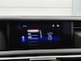 Lexus IS 300h Hybrid Business Line | Safety-Pack | Cruise Control Adaptive | Navigatie | Stoelverwarming | Parkeersensoren achter | Achteruitrijcamera | 16" Velgen