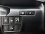Lexus IS 300h Hybrid Business Line | Safety-Pack | Cruise Control Adaptive | Navigatie | Stoelverwarming | Parkeersensoren achter | Achteruitrijcamera | 16" Velgen