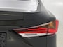 Lexus IS 300h Hybrid Business Line | Safety-Pack | Cruise Control Adaptive | Navigatie | Stoelverwarming | Parkeersensoren achter | Achteruitrijcamera | 16" Velgen