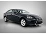 Lexus IS 300h Hybrid Business Line | Safety-Pack | Cruise Control Adaptive | Navigatie | Stoelverwarming | Parkeersensoren achter | Achteruitrijcamera | 16" Velgen