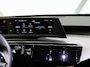Peugeot E-3008 Allure Avantage 210PK 73kWh | 1ste Eigenaar | ACCU 96% | AppleCarplay/AndroidAuto | ACCU 97% | Armsteun | Trekhaak | Navigatie | Draadloos Carplay | Warmtepomp | 360'Camera | Isofix | Privacy Glass | Parkeersensoren |