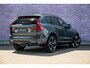 Volvo XC60 2.0 T8 Plug-in hybrid AWD Ultra Dark Exec. Ed. | Luchtvering | 22 Inch | Bowers & Wilkins Audio | Stoelverwarming + Ventilatie + Massage | Head Up | 360 Camera | Getint Glas | Schuif -/ Kanteldak |