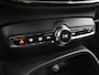 Volvo XC40 Single Motor Core 69 kWh | Sportstoelen | Stoel en stuurverwarming | Camera | DAB | Apple CarPlay/Android Auto | Ele. kofferdeksel | Warmtepomp |