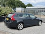 Volvo V60 2.0 D2 Kinetic Navi|PDC|Cruis|Media Grijs