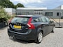 Volvo V60 2.0 D2 Kinetic Navi|PDC|Cruis|Media Grijs