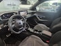 Peugeot 2008 1.2 Hybrid 136 GT | Schuif-kanteldak | Alcantara bekleding | Massagestoelen | Direct Leverbaar |