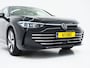 Volkswagen Passat Variant 1.5 eHybrid Elegance 204PK | 5 Jaar Garantie | Panoramadak | Leder/Alcantara | Massage | Trekhaak | HUD | Keyless | Sfeerlicht