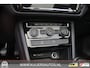 Volkswagen Touran 1.2 TSI Connected Series | 7p |Pano | Ergo-Active | Navi | Dealer Onderhouden | Winterpakket | Trekhaak |