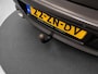 BMW 1-Serie 120i High Executive (LEDER, CRUISE, TREKHAAK, STOELVERWARMING)