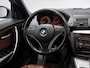 BMW 1-Serie 120i High Executive (LEDER, CRUISE, TREKHAAK, STOELVERWARMING)