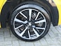 Peugeot 208 GT 100pk | Navigatie | Achteruitrijcamera | 3D Cockpit | Climate Control | Cruise Control | Parkeersensoren v+a | Dodehoeksensor | Armsteun | Keyless | Full Led koplampen | Half lederen sportstoelen | Bluetooth | Apple CarPlay / Android Auto | DAB+ radio | Donker getint glas | Afwijkende dakkleur | 17" lichtmetalen velgen |