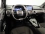 Toyota Urban Cruiser Executive 61 kWh *NIEUW* | Direct leverbaar! | Metaallak | Inruilpremie |