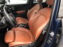 MINI Cooper 5-Deurs 1.5 Chili Luxe Lederen Bekleding | 17" Lichtmetaal | Camera | Parkeersensoren Rondom | LED | Climate | Achteruitrijcamera | Afwijkende dakkleur | Airco (automatisch)